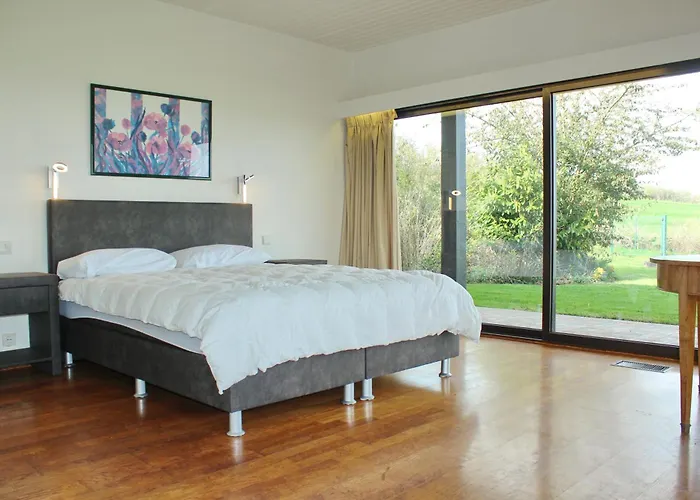La Chevalerie Holiday home Somme-Leuze